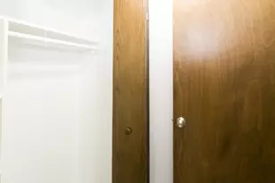 1040 W Hollywood Ave, Chicago, IL 60660 - Photo 14