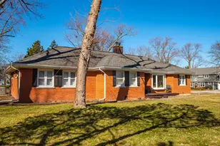 5536 Howard Ave, La Grange Highlands, IL 60525 - Photo 6