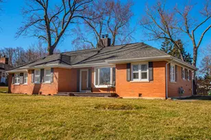 5536 Howard Ave, La Grange Highlands, IL 60525 - Photo 1