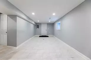 7549 S Michigan Ave, Chicago, IL 60619 - Photo 14