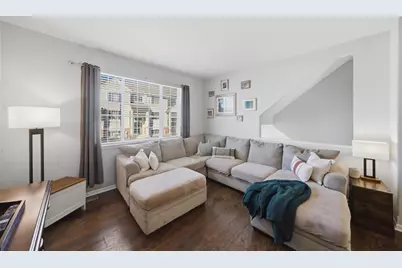 542 Cary Woods Circle, Cary, IL 60013 - Photo 4