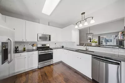 542 Cary Woods Circle, Cary, IL 60013 - Photo 8