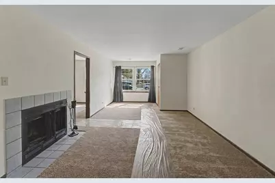 1203 Wyndham Court #105, Palatine, IL 60074 - Photo 2