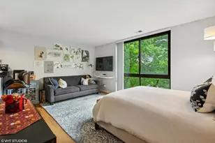 2201 N Cleveland Ave, Chicago, IL 60614 - Photo 8