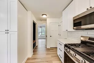 1329 Neskola Ct, Naperville, IL 60564 - Photo 12