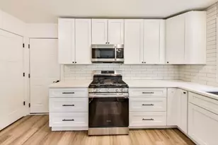 1329 Neskola Ct, Naperville, IL 60564 - Photo 10