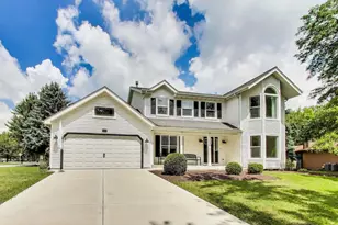 1329 Neskola Ct, Naperville, IL 60564 - Photo 2