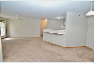 300 Cunat Boulevard #2C, Richmond, IL 60071 - Photo 6