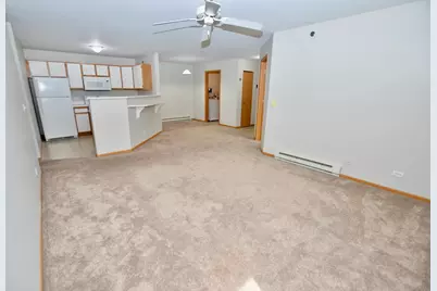 300 Cunat Boulevard #2C, Richmond, IL 60071 - Photo 4