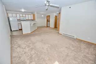 300 Cunat Blvd, Richmond, IL 60071 - Photo 4