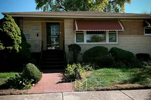 15201 Sunset Dr, Dolton, IL 60419 - Photo 1