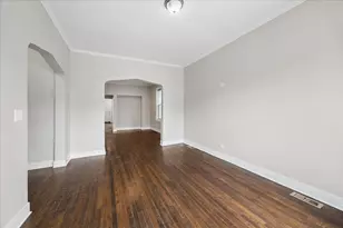 1033 N Lawndale Ave, Chicago, IL 60651 - Photo 4