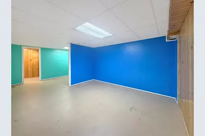 1318 Ridgefield Road, Freeport, IL 61032 - Photo 38