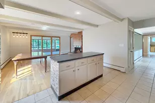 1318 Ridgefield Rd, Freeport, IL 61032 - Photo 14