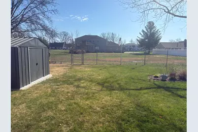 525 Kristy Drive, Centralia, IL 62801 - Photo 6