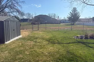 525 Kristy Dr, Centralia, IL 62801 - Photo 6