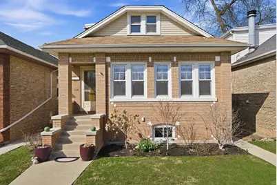 5722 W Eastwood Avenue, Chicago, IL 60630 - Photo 2