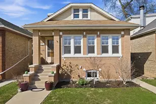 5722 W Eastwood Ave, Chicago, IL 60630 - Photo 2