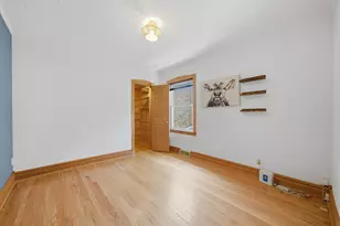 5722 W Eastwood Ave, Chicago, IL 60630 - Photo 12