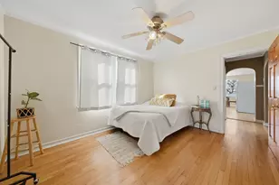 5722 W Eastwood Ave, Chicago, IL 60630 - Photo 16