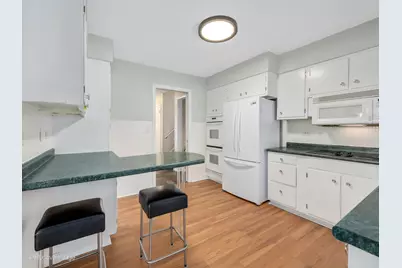 417 Naperville Road, Clarendon Hills, IL 60514 - Photo 12