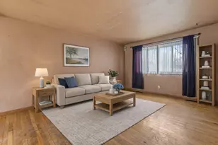 720 Blackhawk Dr, University Park, IL 60484 - Photo 2