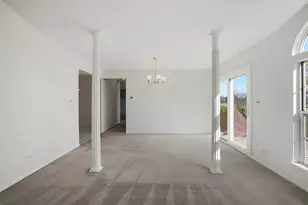 1447 Club Dr, Glendale Heights, IL 60139 - Photo 8