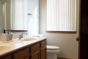 1567 Spaulding Rd, Bartlett, IL 60103 - Photo 8