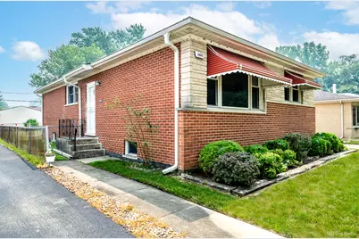 14841 Trumbull Avenue, Midlothian, IL 60445 - Photo 1