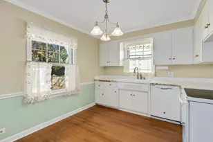 [Address not provided], La Grange, IL 60525 - Photo 8