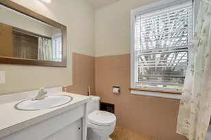 [Address not provided], La Grange, IL 60525 - Photo 12