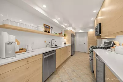 184 Woodstone Drive, Buffalo Grove, IL 60089 - Photo 8