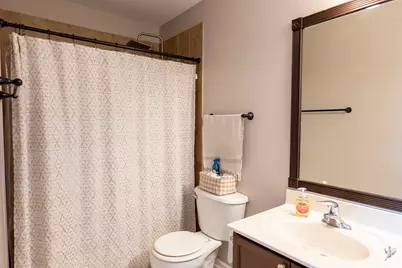 2418 Montclair Lane, Montgomery, IL 60538 - Photo 10