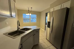 2473 Dickens Dr, Aurora, IL 60503 - Photo 6