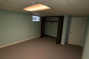 18136 Oakwood Ave, Lansing, IL 60438 - Photo 14