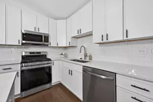 241 E Schick Rd, Bloomingdale, IL 60108 - Photo 10