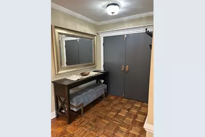 4 Oak Brook Club Drive #G205, Oak Brook, IL 60523 - Photo 6