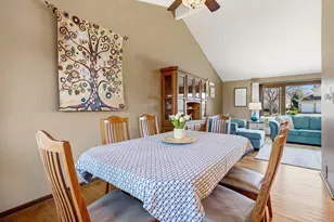 670 Kruk St, Lemont, IL 60439 - Photo 8