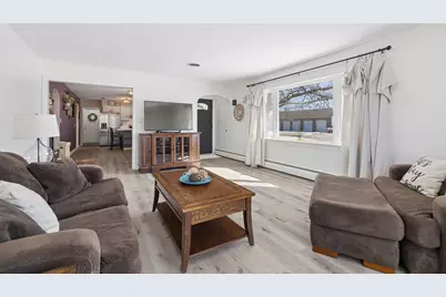 635 N Elm Street, Herscher, IL 60941 - Photo 4