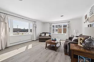 635 N Elm St, Herscher, IL 60941 - Photo 2