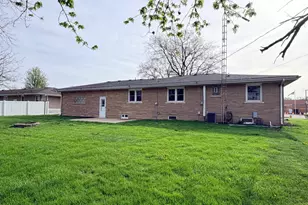 635 N Elm St, Herscher, IL 60941 - Photo 16