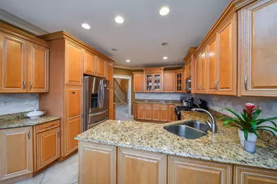 1811 Rizzi Lane #1811, Bartlett, IL 60103 - Photo 8