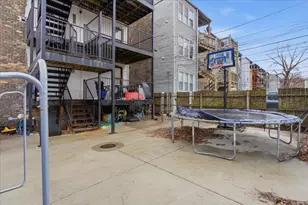 2032 W Birchwood Ave, Chicago, IL 60645 - Photo 20