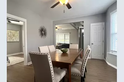 7113 Clarendon Hills Road, Darien, IL 60561 - Photo 10