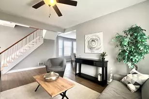 7113 Clarendon Hills Rd, Darien, IL 60561 - Photo 4