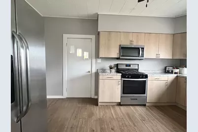 7113 Clarendon Hills Road, Darien, IL 60561 - Photo 16