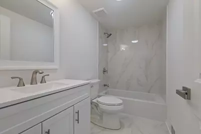 6745 N Saint Louis Avenue, Lincolnwood, IL 60712 - Photo 16