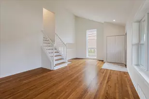 6745 N St Louis Ave, Lincolnwood, IL 60712 - Photo 4