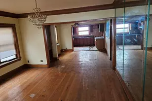 5845 W Midway Park, Chicago, IL 60644 - Photo 4