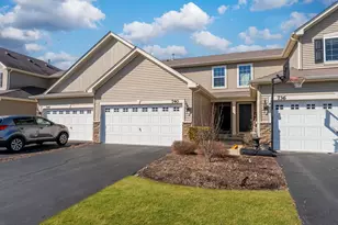 740 Florence St, Hampshire, IL 60140 - Photo 1